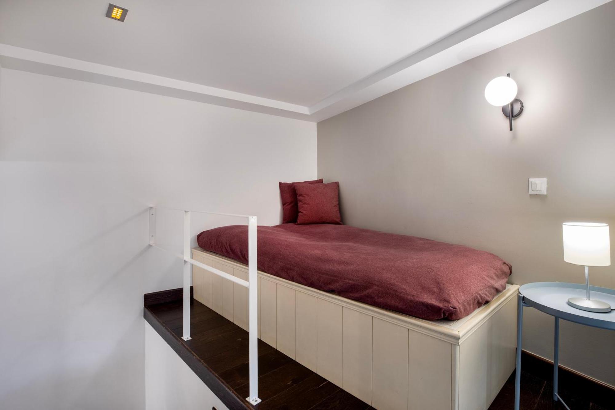 Genesis Grande Acropolis Hill Villa Афіни Екстер'єр фото